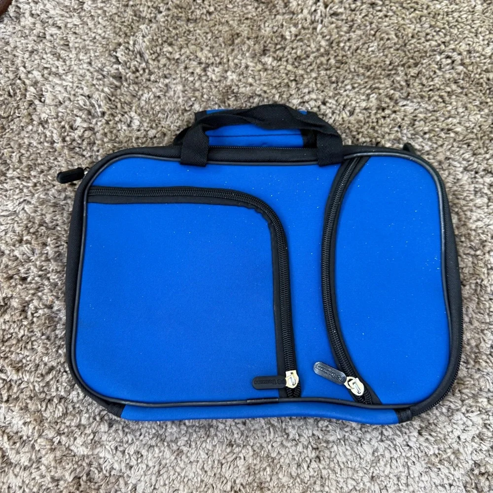 Targus Blue iPad Air 2 case with Black Trim